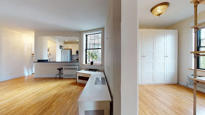 Rented by Bond New York | media 10