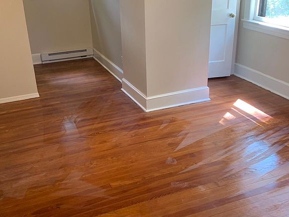 3rd image of 128 Maple Ave #B