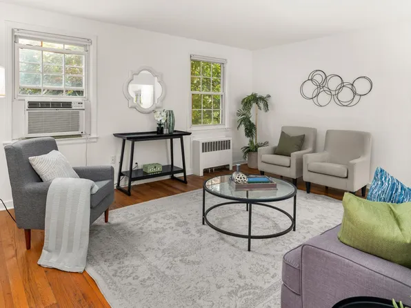 2404 Colston Dr APT 201, Silver Spring, MD 20910