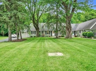 9710 Main St, Clarence, NY 14031