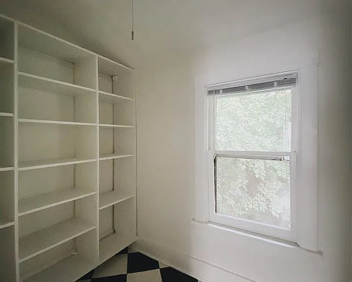 1702 Grand St NE #2 — Photo 4