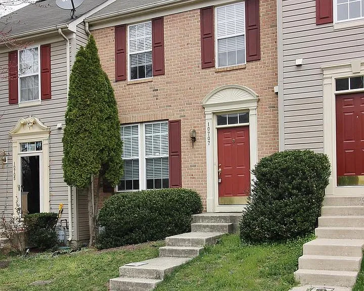 10707 Croydon Ct — Photo 1