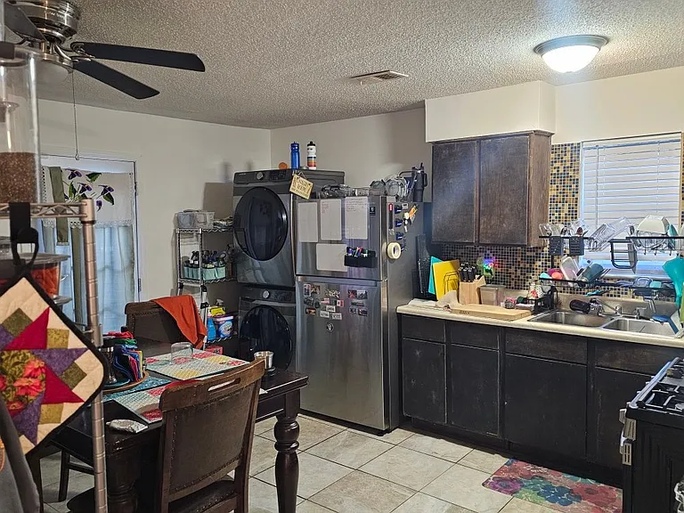2321 Eldridge Ave — Photo 6