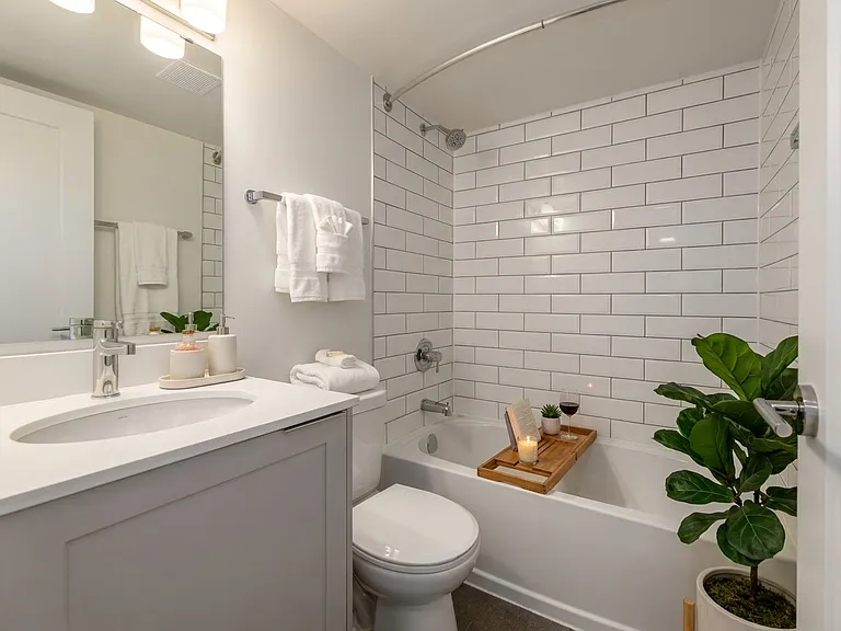 43 Forest Ave — Photo 10