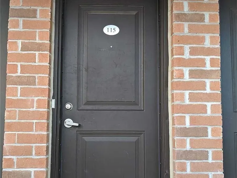 200 Veterans Dr #115 — Photo 2