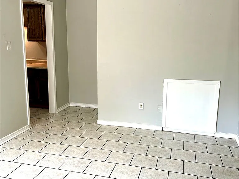 2406 Blanco Dr #D — Photo 28