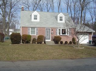 53 E Lewis Ave, Pearl River, NY 10965