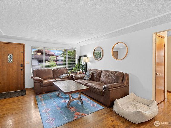 3rd image of 1703 N Frace Street