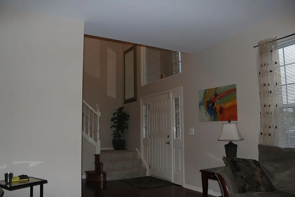 4 bed, 3.5 bath, 2397 sqft, $3,695 — Photo 2