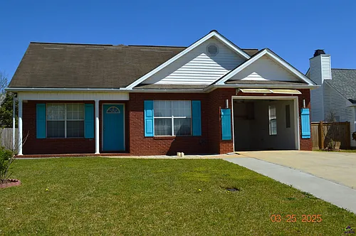 135 Cedarland Dr Photo 1