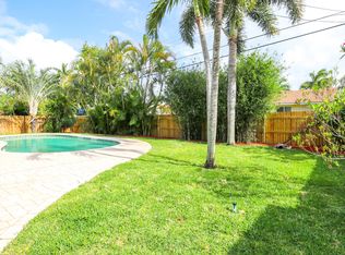 3298 Vagabond Rd, Lake Worth, FL 33462
