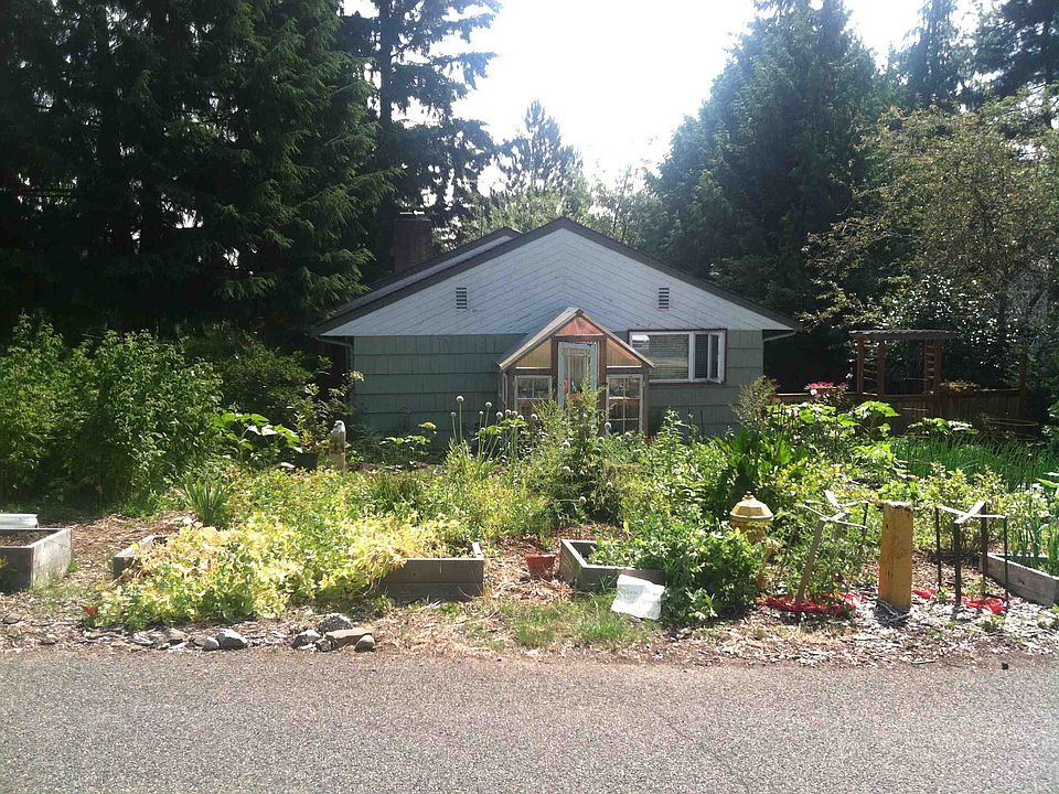 1st image of 2505 NE 137th St