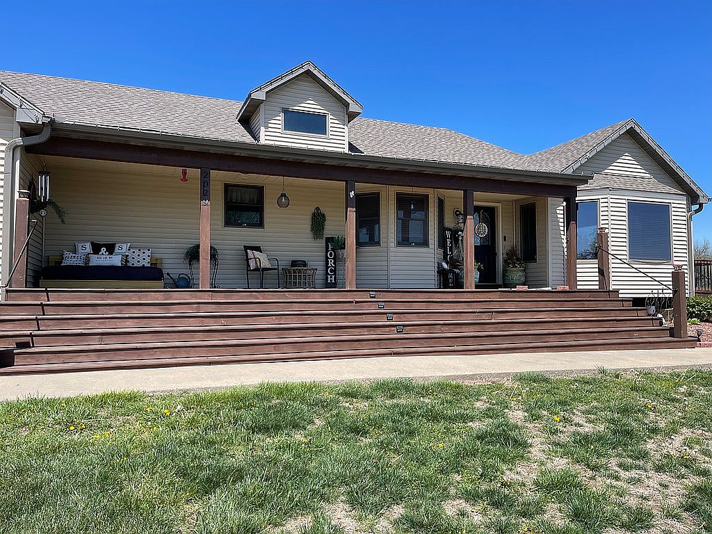 2029 Maple Rd, Fort Scott, KS 66701 Zillow