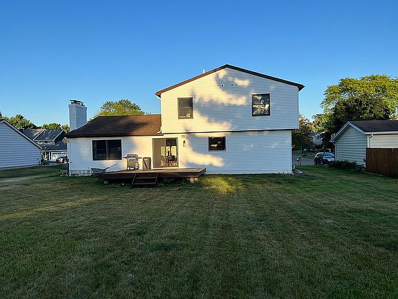 5th image of 2205 Piney Point Dr