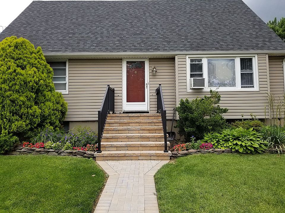 1st image of 84 Philadelphia Ave