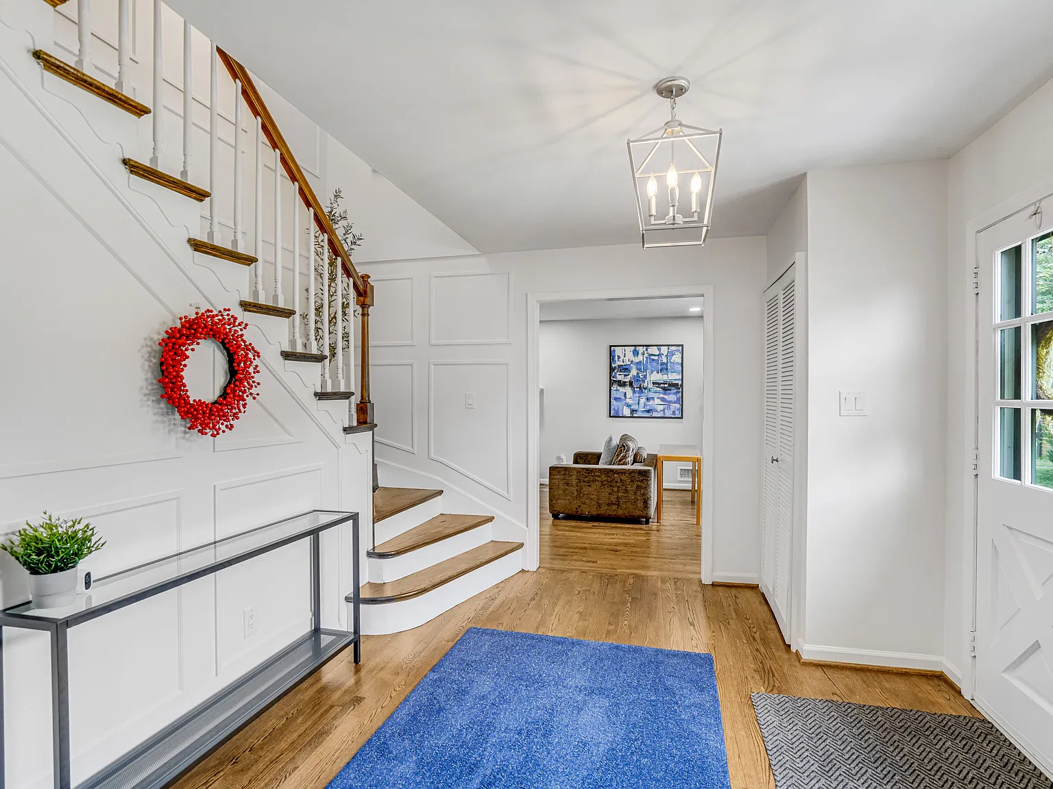 5 bed, 3.5 bath, 3016 sqft, $5,500 — Photo 2