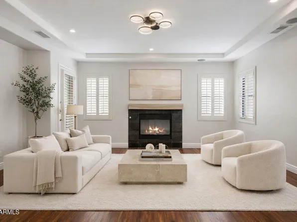 3215 E CONSTANCE Way, Phoenix, AZ 85042