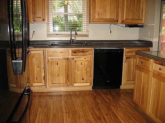 5th image of 1034 Westwood Dr NW