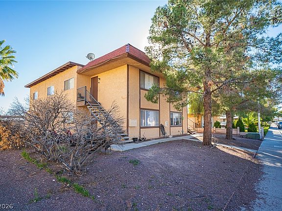 2nd image of 855 Del Rey Dr