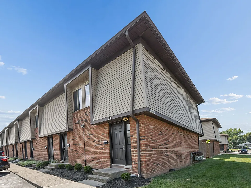 Rocky Creek Townhouse Apartments