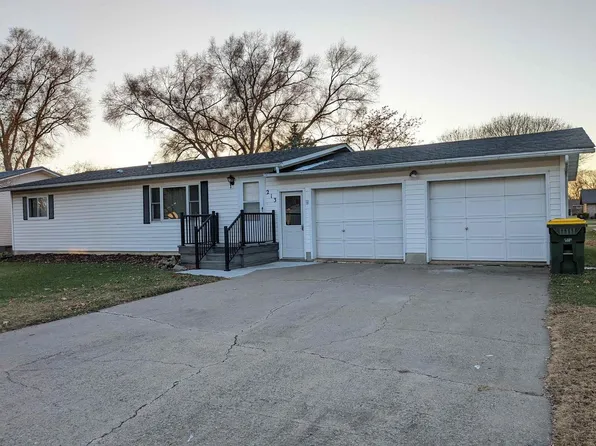213 North State St, Prairie Du Chien, WI 53821