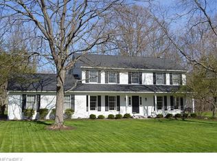 7401 Lacosta Dr, Hudson, OH 44236