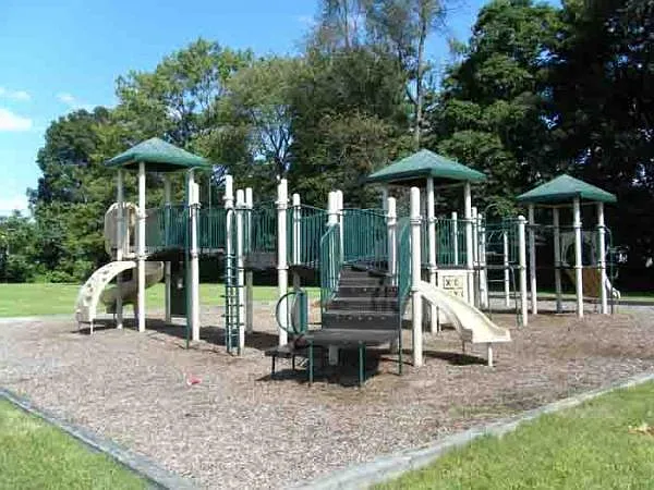 Jefferson Village — Photo 13