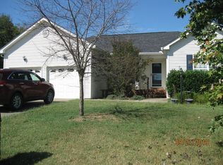 1124 Thunder Rd, Gallatin, TN 37066