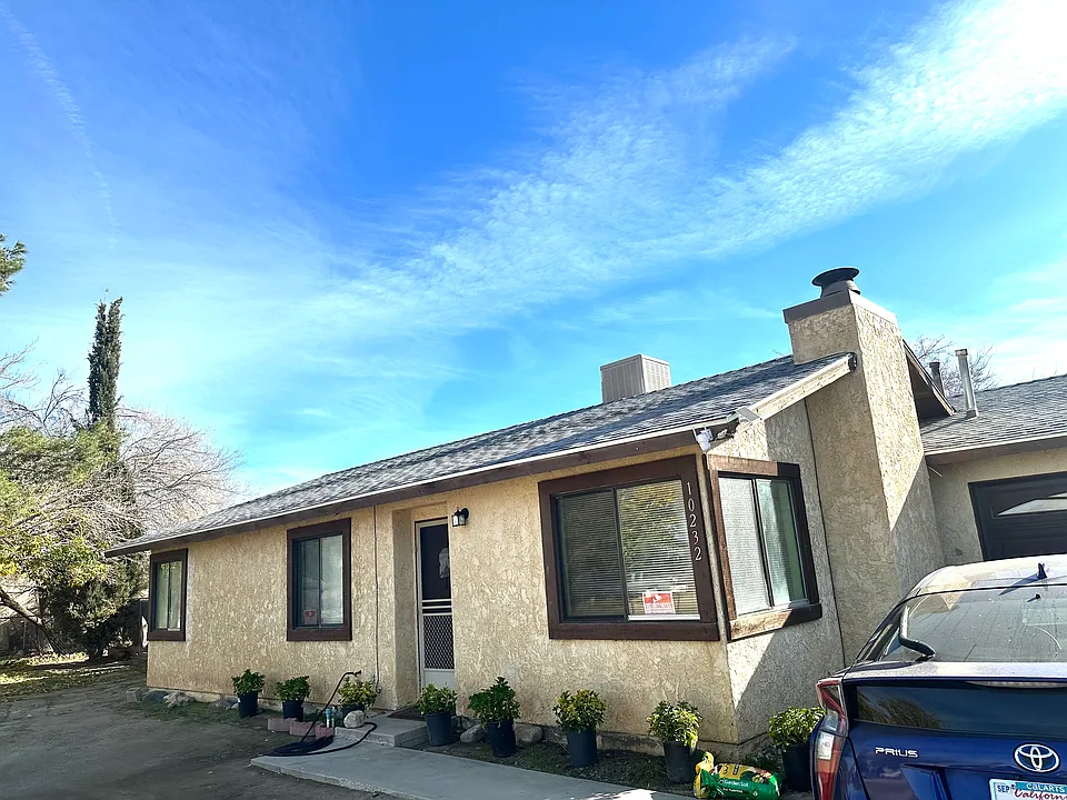 10232 E Avenue S4
