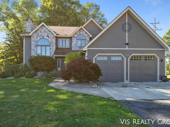 4104 Meyer Dr, Hamilton, MI 49419