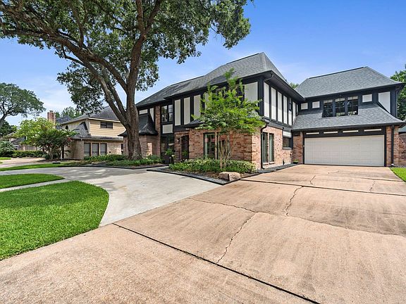 3rd image of 1110 Daria Dr