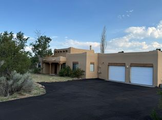 15 Chusco Rd, Santa Fe, NM 87508