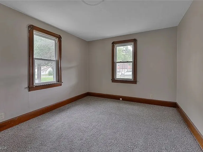 49 Shields Rd — Photo 7