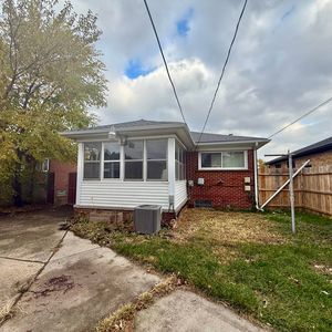 20009 Lesure St, Detroit, MI, 48235