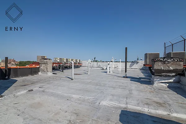 Rented by ERNY LLC | media 7