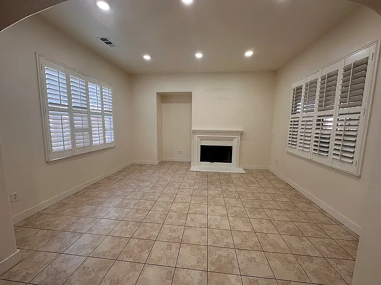 3402 Pinotin Ct — Photo 3