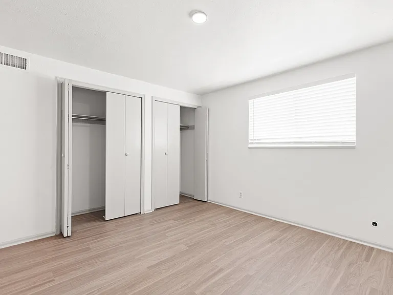 The Parker Apartments — Photo 2