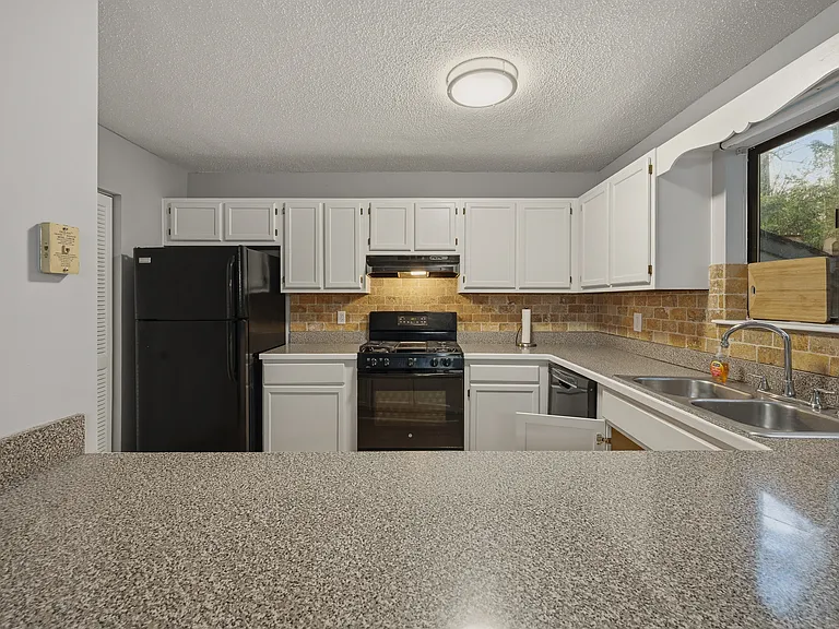 253 Toweridge Dr SW — Photo 15