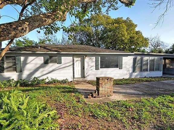 2nd image of 1177 Lake Lucerne Cir