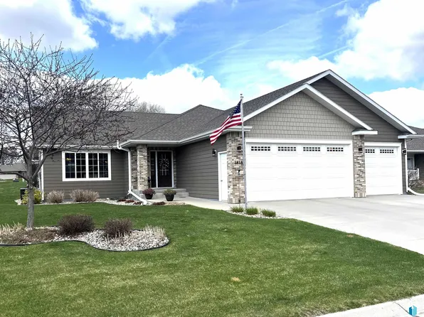 1818 Tatanka Pass, Brookings, SD 57006