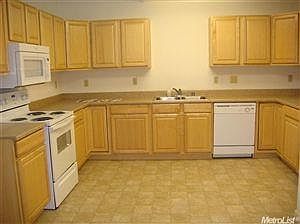 3rd image of 2836 Pine Creek Ct