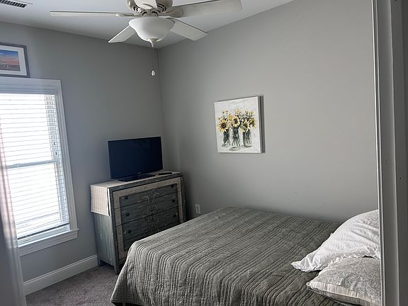 5th image of 838 Asbury Ave #F