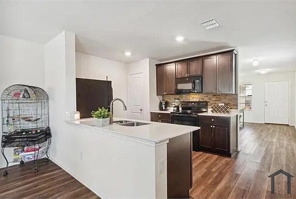 6012 Parkview Hills Ln — Photo 9