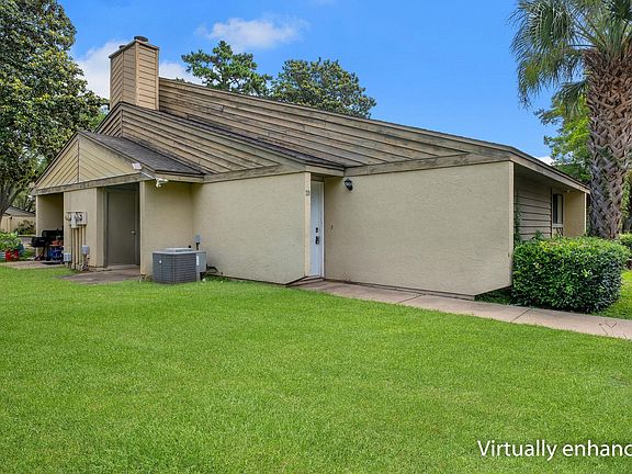 3rd image of 1571 Stone Rd APT 11B