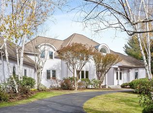 4 Hazelwood Cir, Andover, MA 01810