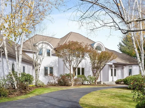 4 Hazelwood Cir, Andover, MA 01810