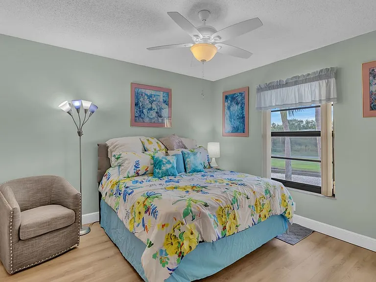 28 Plantation Dr #204 — Photo 12