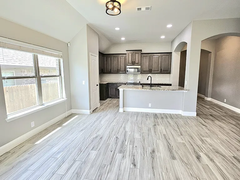 2101A Timineri Dr — Photo 7