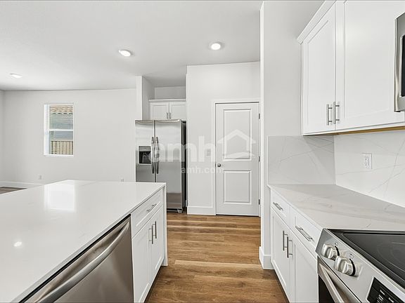 4th image of 9160 Point Sierra St