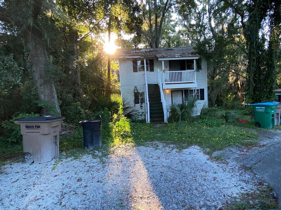 1st image of 206 NW Gwen Lake Ave